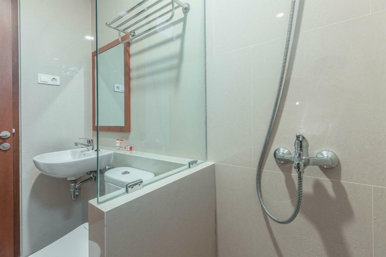 Hotel Oyo 780 Acg House Kalibata Syariah Dżakarta Zewnętrze zdjęcie